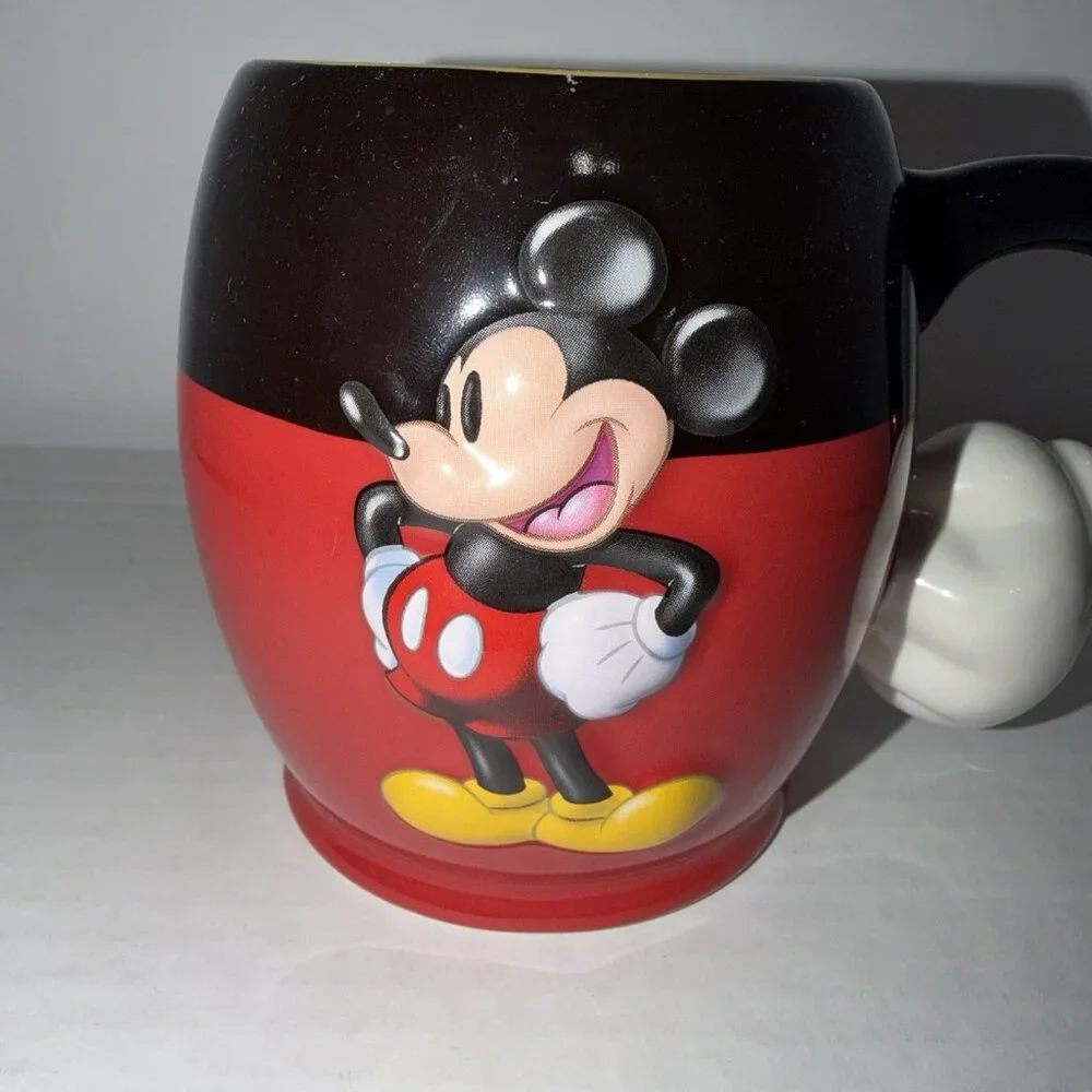 Walt Disney Parks 3D Arm Hand Handle Raised Mickey Mouse 16 oz Coffee Mug‎ Cup